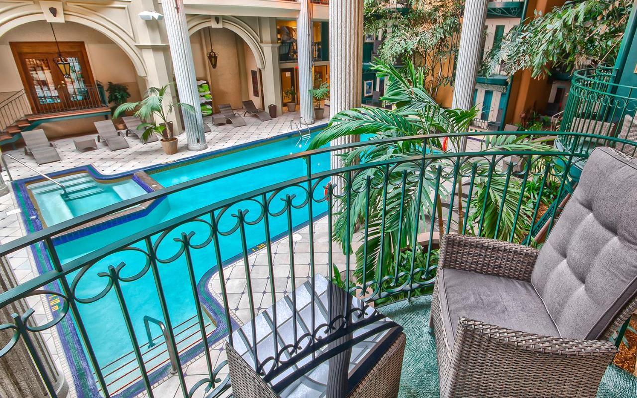 Plaza Par Jaro Hotel 4*
