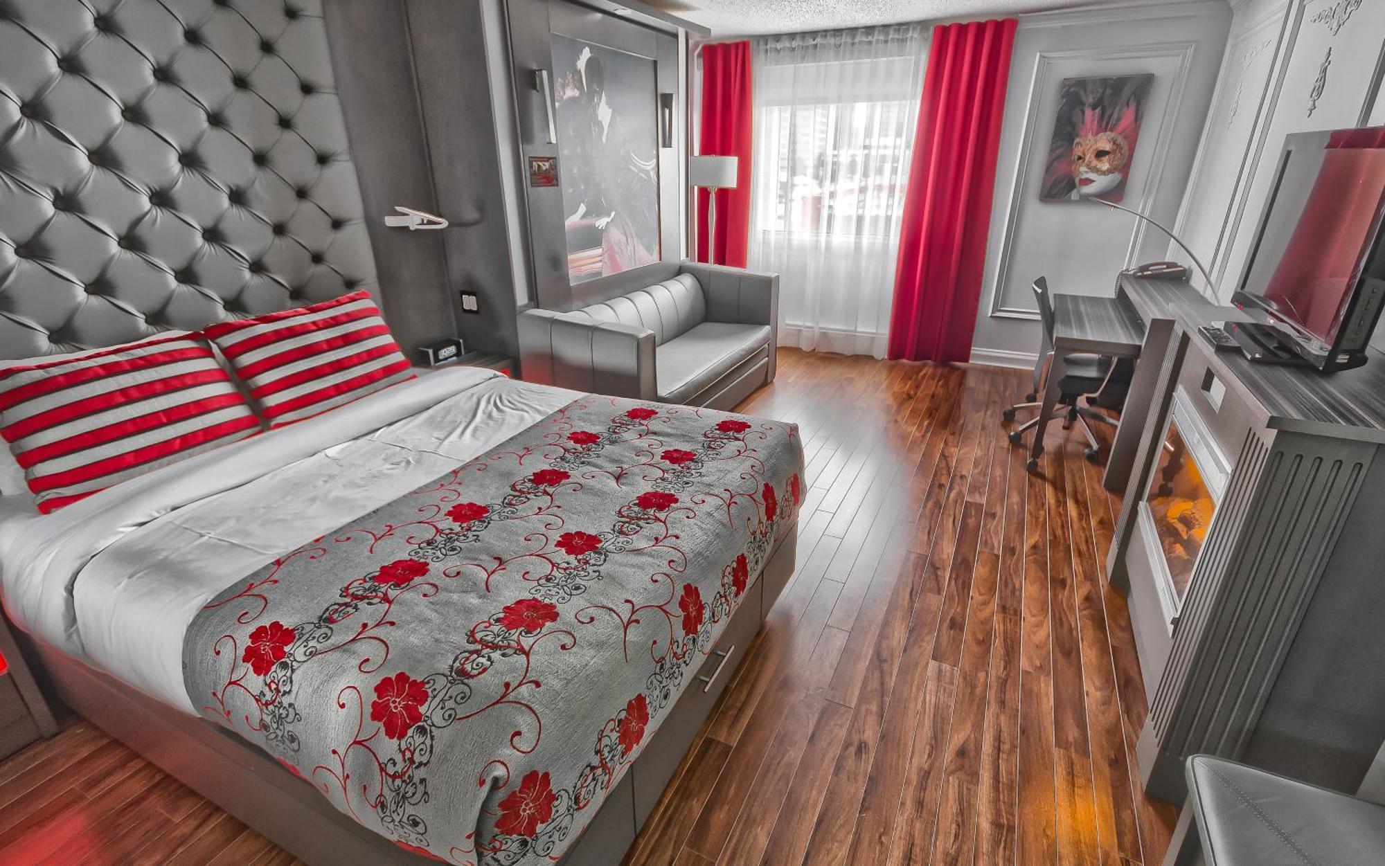 Plaza Par Jaro Hotel