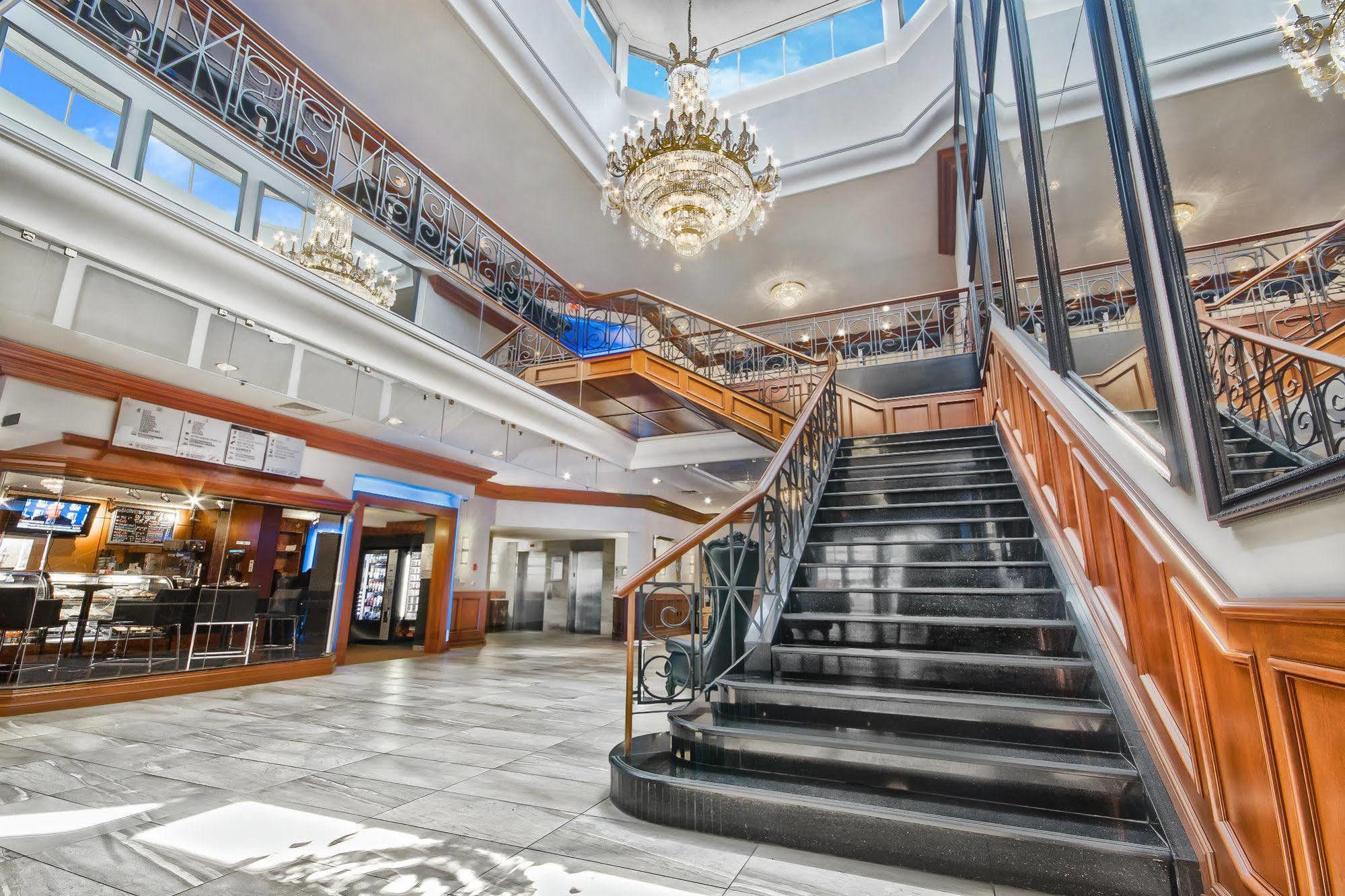 Hotel Plaza Par Jaro